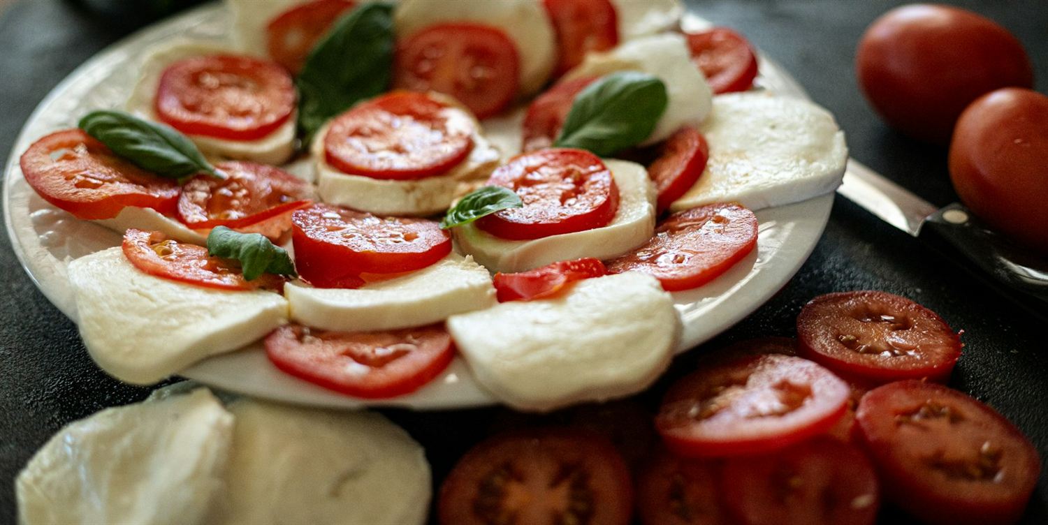 Mozzarella fraîche, tomates et basilic